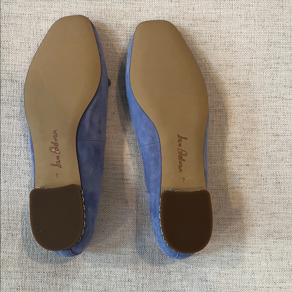 Elegant Blue Suede Women's Flats - Picture 4 of 8